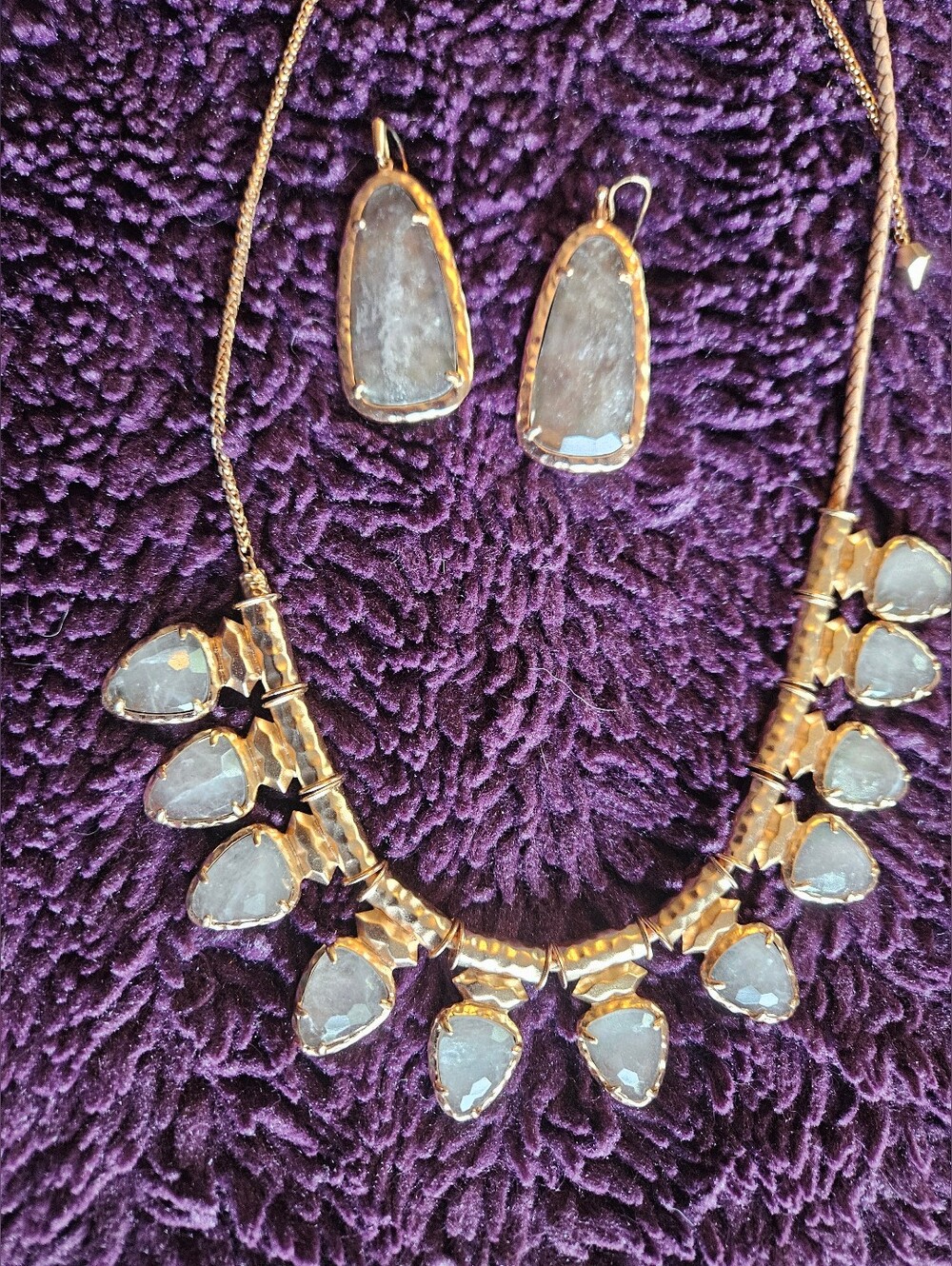 Kendra Scott Willow Necklace and earring set
